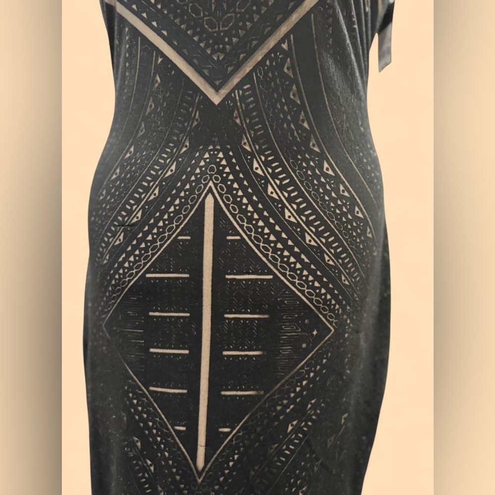 Elegant Black Sleeveless Dress Geometric Pattern - Picture 4 of 8